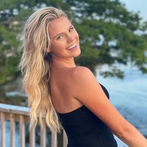 Meet your Posher, Ashlyn